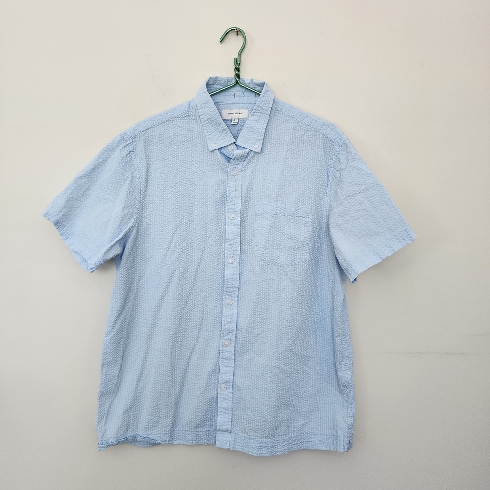 Banana Republic Mens Large Blue Seersucker Cotton Short Sleeve Button Down Shirt